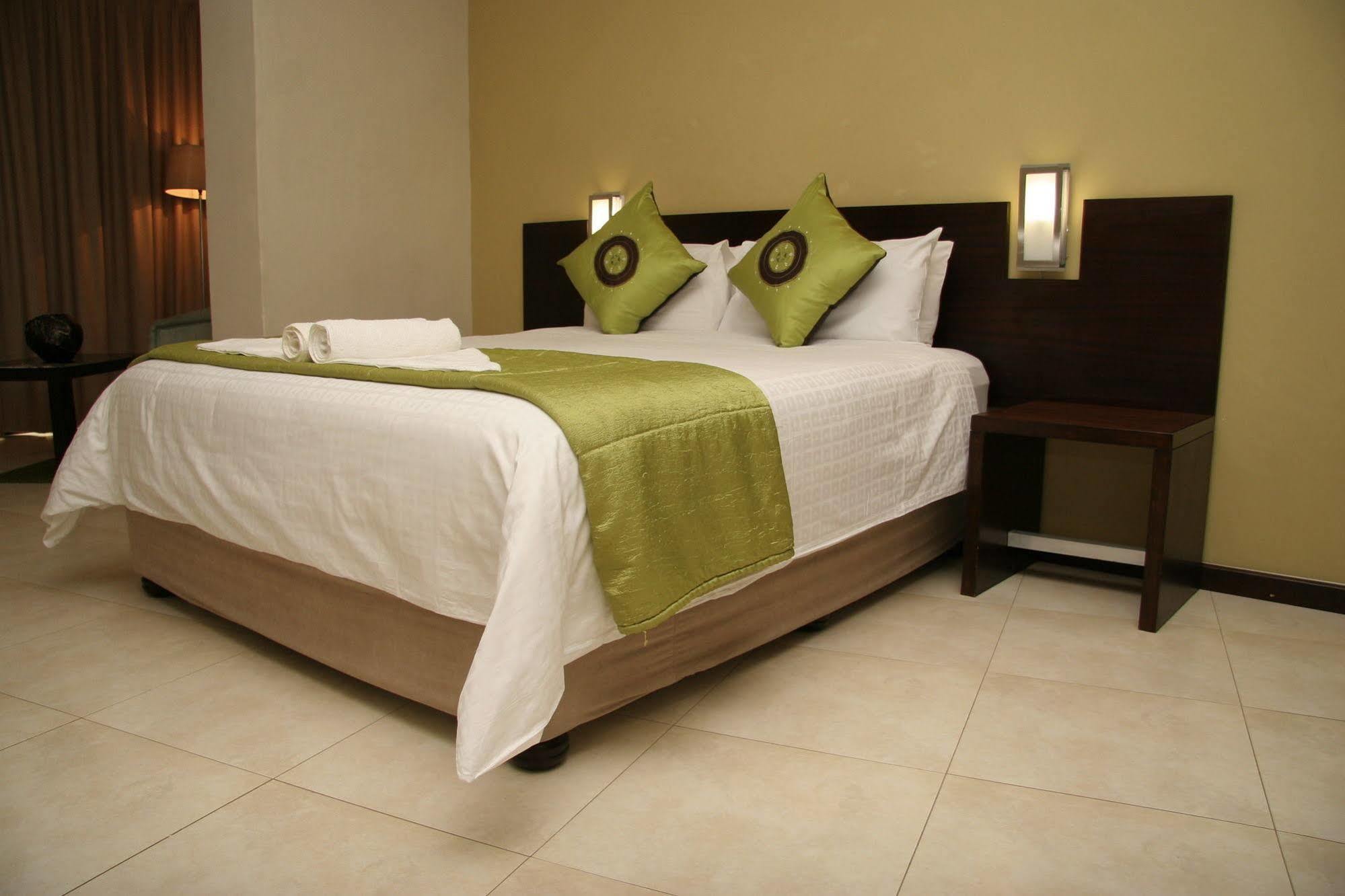 Pavilion Hotel Durban Kültér fotó